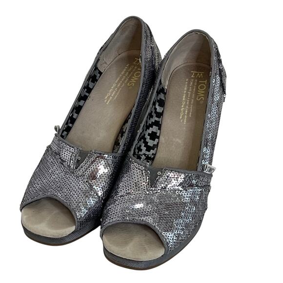 TOMS Womens Silver Sequin Peep Toe Wedge Heels Size W7 Glitter Party Shoes - Picture 4 of 12
